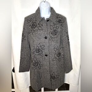 VICTOR COSTA OCCASION VINTAGE BLK/WHT TWEED JACKET, EMBROID FLOWERS,MIDTHGH, XSM
